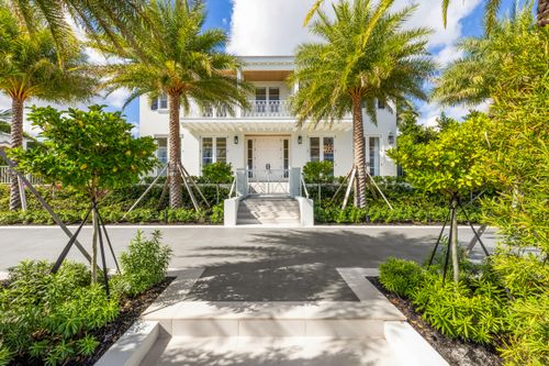 2415 S Flagler Dr, West Palm Beach, FL, 33401-8011 | Card Image