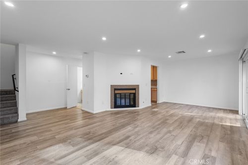 unit-d-31315 The Old Rd, Castaic, CA, 91384-4205 | Card Image