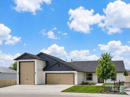 2508 E Crooked Creek St, Emmett, ID, 83617-3911 | Card Image