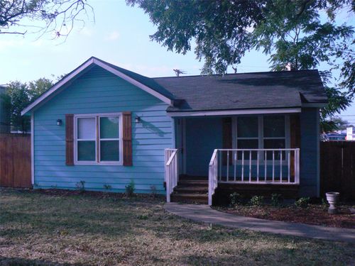 5728 Curzon Ave, Fort Worth, TX, 76107-5831 | Card Image