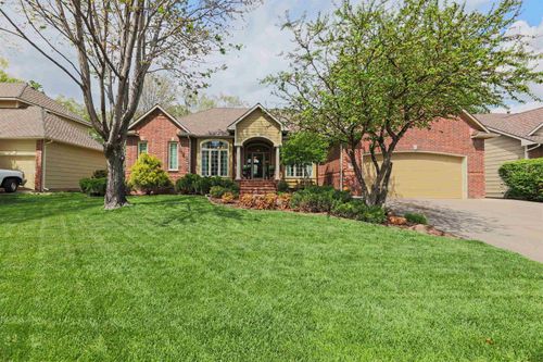 7806 W Meadow Knoll Cir, Wichita, KS, 67205-1635 | Card Image