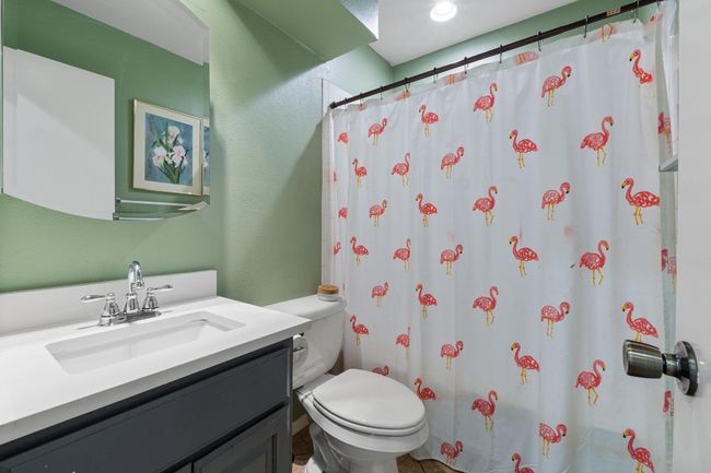 Full guest bathroom | Image 20