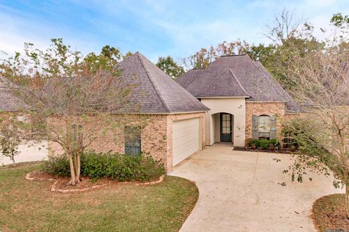 8231 Valencia Ct, Baton Rouge, LA, 70820-6533 | Card Image