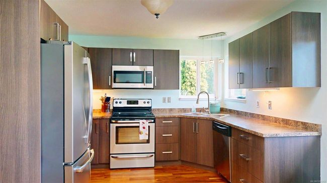 2113 Amethyst Way, House other with 5 bedrooms, 3 bathrooms and 2 parking in Sooke BC | Image 13