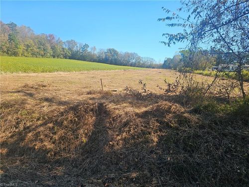 1023 Mt Vernon Rd, Woodleaf, NC, 27054-9625 | Card Image