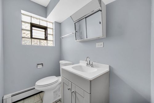 421 Prairie Ave, Calumet City, IL, 60409-2114 | Card Image