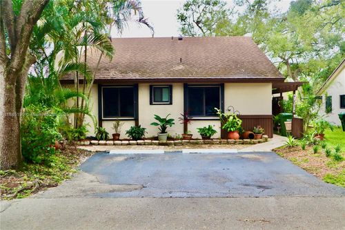 9624 Nw 16th Ct, Pembroke Pines, FL, 33024-4486 | Card Image