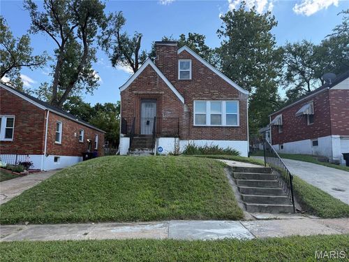 6832 Julian Avenue, University City, MO, 63130 | Card Image