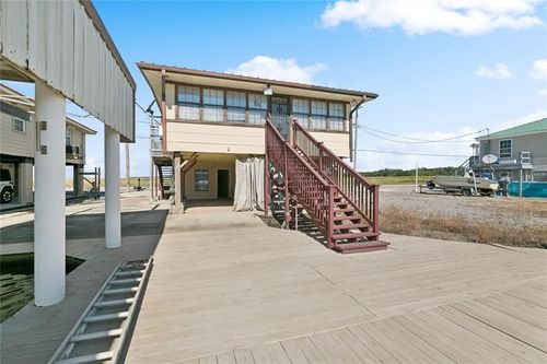 301 Martin Ln, Port Sulphur, LA, 70083-2021 | Card Image