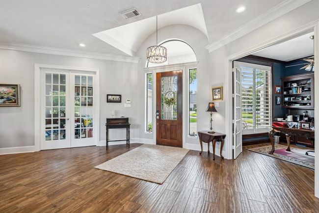 6611 Course View Ln, House other with 4 bedrooms, 5 bathrooms and 3 parking in Spring TX | Image 6