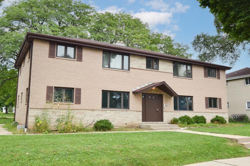 5740 N 91st Street, Milwaukee, WI, 53225 | Card Image