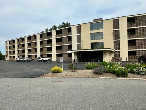 309-175 Hoffman Ave, Cranston, RI, 02920-4579 | Card Image