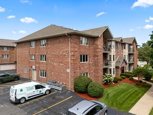 apt-1sw-9410 Melvina Ave, Oak Lawn, IL, 60453-1386 | Card Image