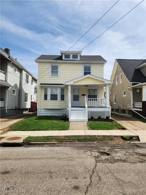 3435 W 91st St, Cleveland, OH, 44102-4835 | Card Image