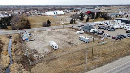 {{alt}} | Card Image