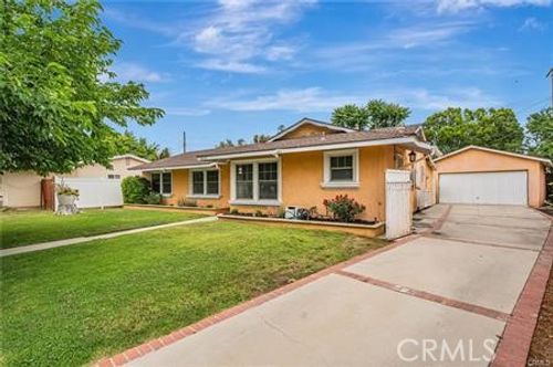20129 Halsted St, Chatsworth, CA, 91311-5410 | Card Image