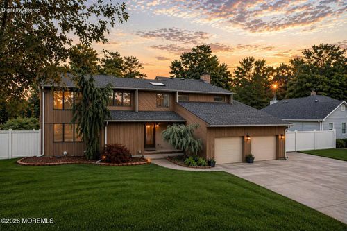 424 Continental St, Forked River, NJ, 08731-1647 | Card Image