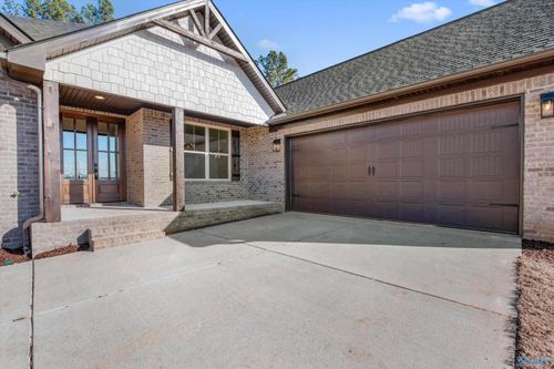 22052 Mulligan Pkwy, Athens, AL, 35613-3867 | Card Image