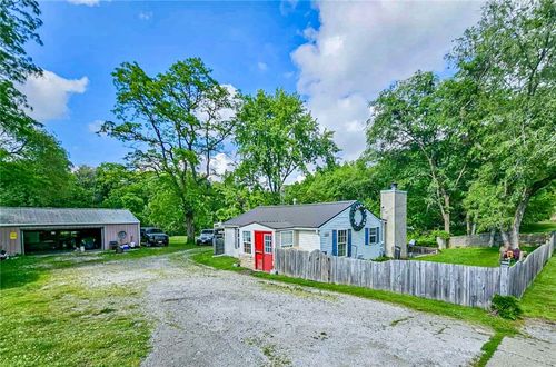 225 E North 6th St, Shelbyville, IL, 62565-1634 | Card Image