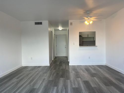 405-365 Ne 125th St, North Miami, FL, 33161-4681 | Card Image