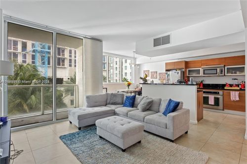 1108-253 Ne 2nd St, Miami, FL, 33132-2291 | Card Image