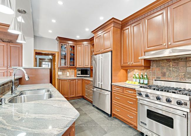 117 Colbeck St, House other with 4 bedrooms, 2 bathrooms and 1 parking in Toronto ON | Image 11