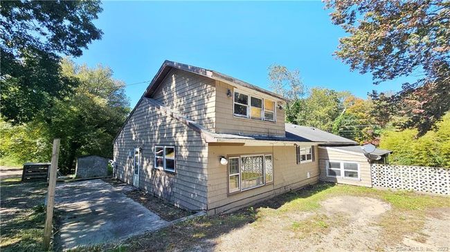 8 Andrews St, House other with 4 bedrooms, 3 bathrooms and null parking in Pawcatuck CT | Image 6