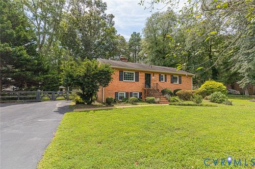 12025 Sunset Dr, Ashland, VA, 23005-3010 | Card Image