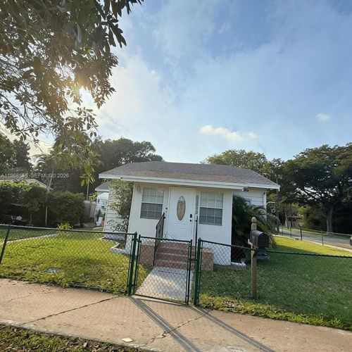 12680-12680 Ne 3rd Ave, North Miami, FL, 33161-4606 | Card Image