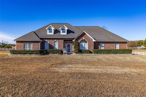 1461 S Willow Bend, Atoka, OK, 74525 | Card Image