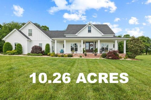 8275 Medlin Rd, Baxter, TN, 38544-4928 | Card Image