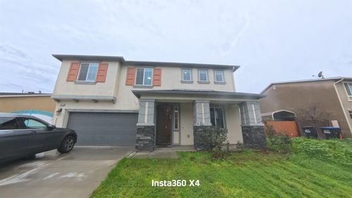 3935 E Myrtle Avenue, Visalia, CA, 93292 | Card Image