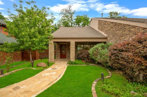 5739 Brushy Creek Trl, Dallas, TX, 75252-2343 | Card Image