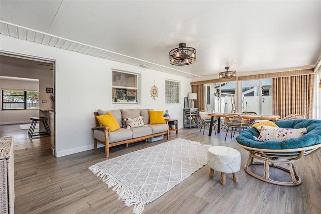 1816 Bayou Grande Blvd Ne, House other with 3 bedrooms, 2 bathrooms and null parking in St Petersburg FL | Image 17