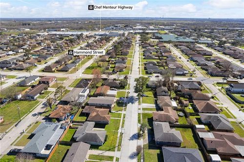 4951 Rosalia Dr, New Orleans, LA, 70127-3564 | Card Image