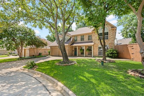 5704 Champion Ct, Arlington, TX, 76017-4212 | Card Image