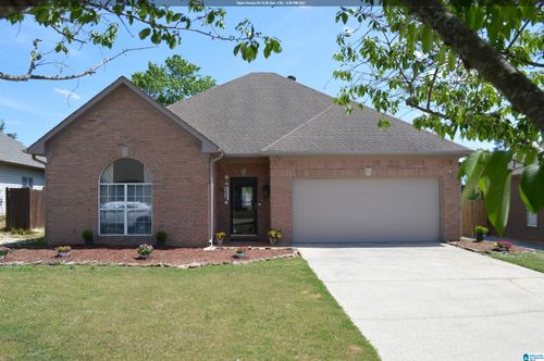 104 Hannah Cir, CALERA, AL, 35040-5483 | Card Image