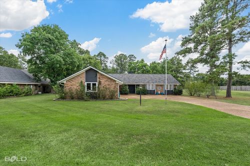 102 S Meadow Ln, Haughton, LA, 71037-9243 | Card Image