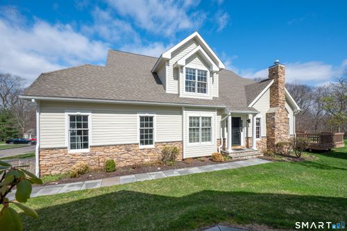 37-638 Danbury Road, Ridgefield, CT, 06877 | Card Image