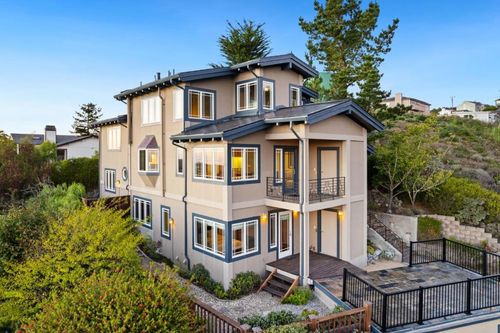 107 Dolphine Ave, El Granada, CA, 94018-8155 | Card Image