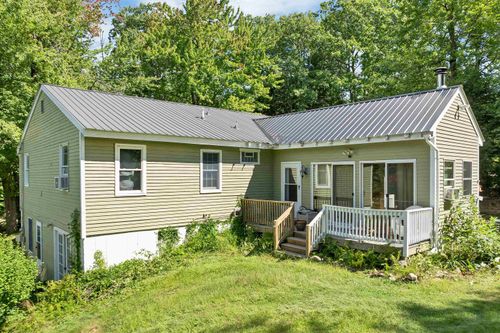 76 I St, Conway, NH, 03818-6221 | Card Image