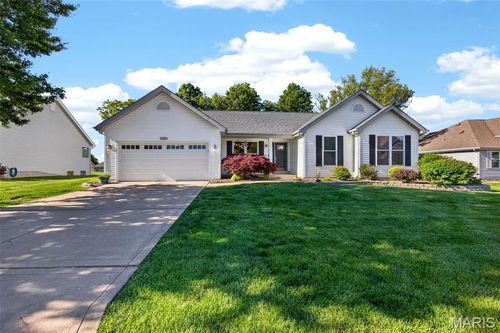 1603 Broadsword Ln, Lake St Louis, MO, 63367-2578 | Card Image