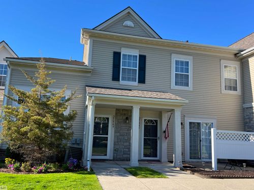 25849 Maritime Cir S, Harrison Township, MI, 48045-3075 | Card Image