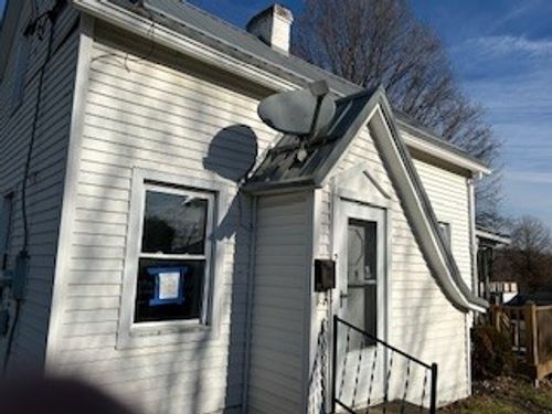 2 Arlington Ave, Masontown, PA, 15461-1808 | Card Image