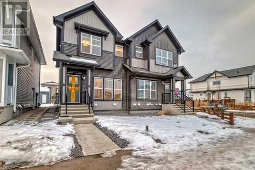 123 Creekstone Dr Sw, Calgary, AB, T2X4Y3 | Card Image