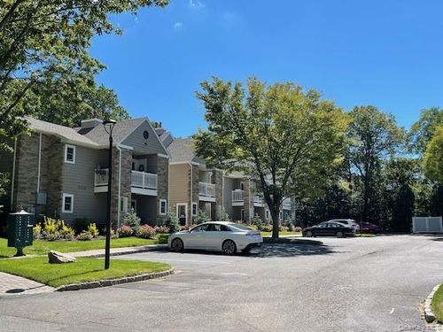 1909-1909 Saddle Rock Road, Islip, NY, 11741 | Card Image