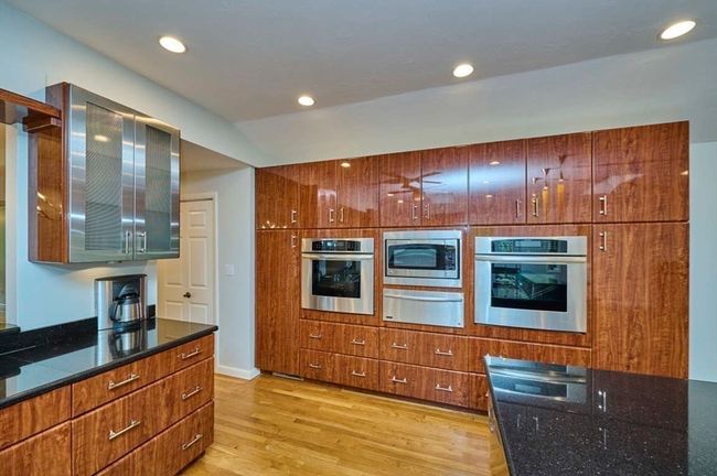 274 Cochituate Rd, House other with 4 bedrooms, 3 bathrooms and 8 parking in Wayland MA | Image 12