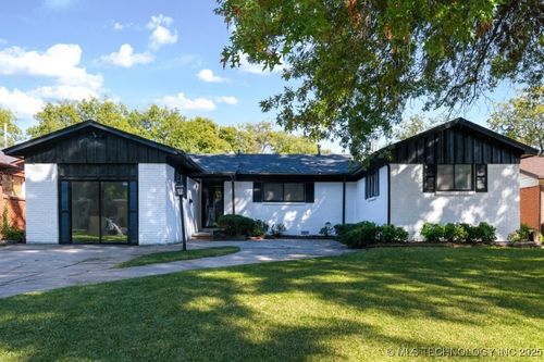 7925 E 27th Ct, Tulsa, OK, 74129-2434 | Card Image