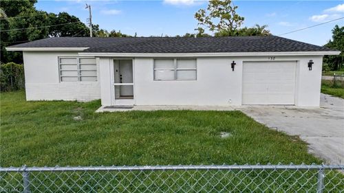 138 Brooks Rd, NORTH FORT MYERS, FL, 33917-4105 | Card Image