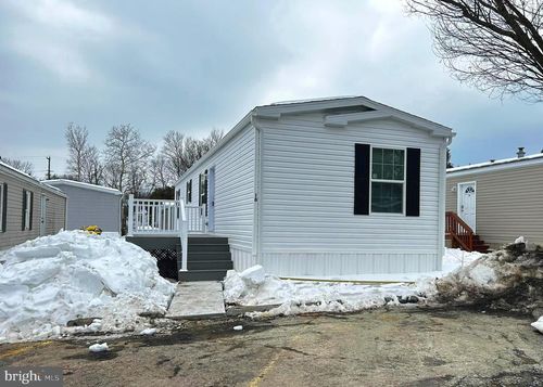 16 Vintage Ln, HONEY BROOK, PA, 19344-9747 | Card Image